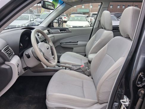 Used 2012 Subaru Forester 2.5X Premium w/ Popular Pkg 3 AWD/4WD image 14