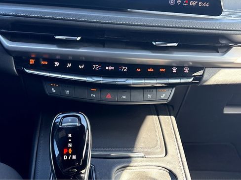 Certified 2024 Cadillac XT4 Premium Luxury image 14