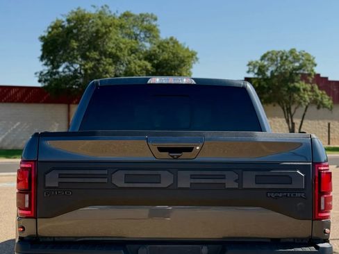 Used 2019 Ford F150 Raptor w/ Equipment Group 802A Luxury image 5