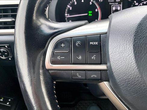 Used 2023 Lexus GX 460 Premium image 16