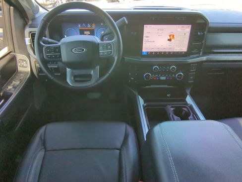 Used 2023 Ford F250 Lariat w/ Chrome Package image 14