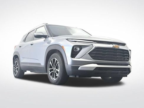Used 2025 Chevrolet TrailBlazer LT FWD image 33