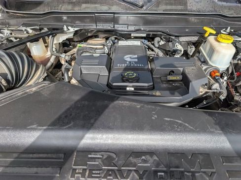 Used 2020 RAM 4500 Tradesman w/ Chrome Appearance Group RWD image 20