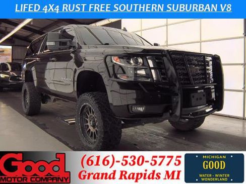 Used 2018 Chevrolet Suburban LT AWD/4WD image 1
