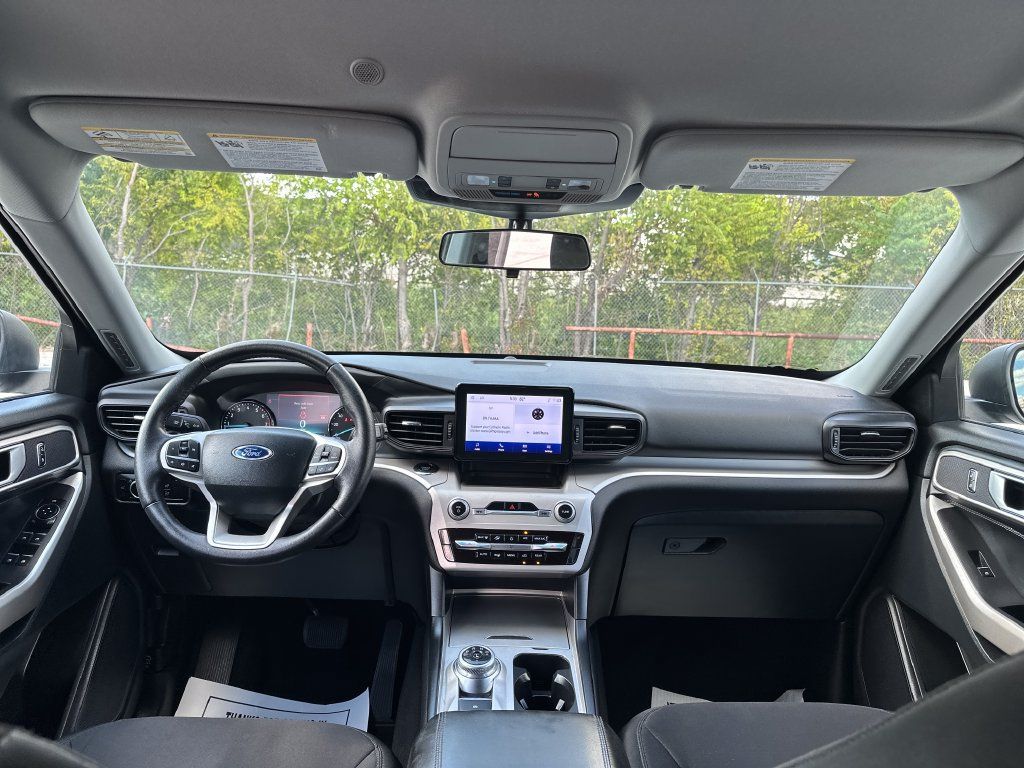 Used 2023 Ford Explorer XLT RWD image 19