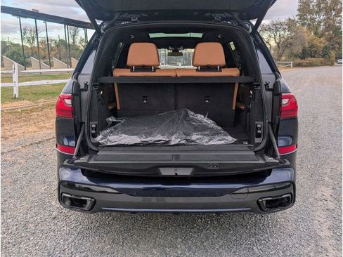 Used 2022 BMW X7 xDrive40i w/ Premium Enhanced Package image 13