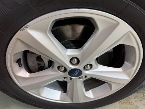 Used 2019 Ford Edge SE AWD/4WD image 34