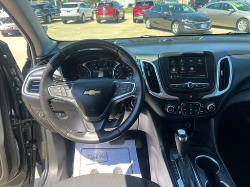 Certified 2020 Chevrolet Equinox LT FWD image 17