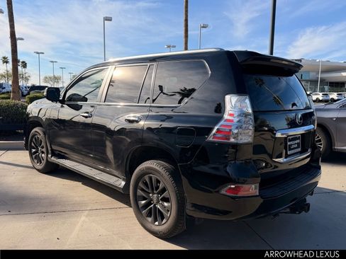 Used 2021 Lexus GX 460 Premium image 3