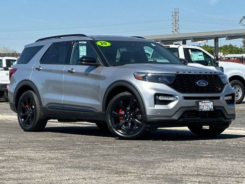 Certified 2020 Ford Explorer ST w/ ST Street Pack image 2