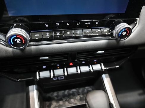 New 2026 GMC Canyon Elevation w/ Convenience Package image 19