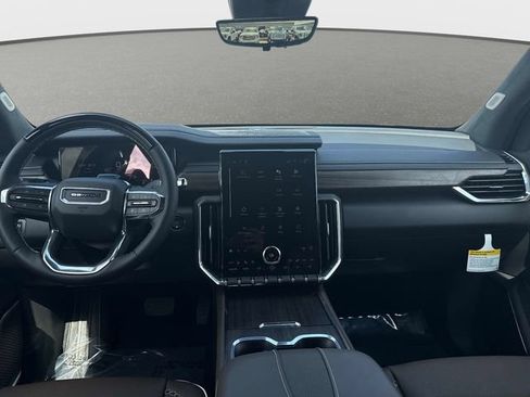 New 2026 GMC Acadia Denali Ultimate FWD image 13