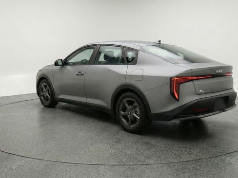 Used 2025 Kia K4 FWD image 6