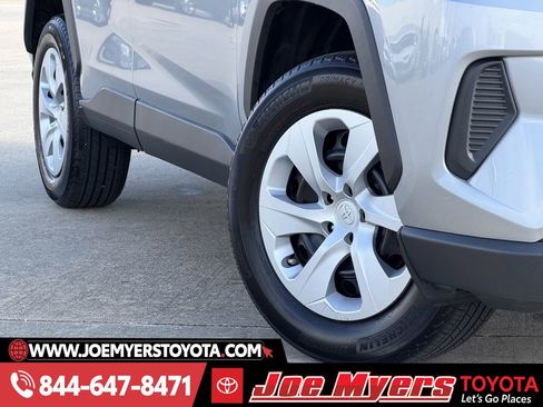 Used 2025 Toyota RAV4 LE image 12