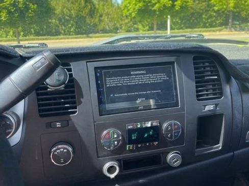 Used 2007 Chevrolet Silverado 1500 LT w/ 1LT Convenience Package AWD/4WD image 36