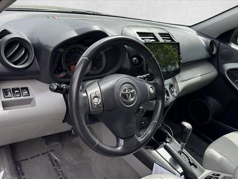 Used 2011 Toyota RAV4 Limited AWD/4WD image 12