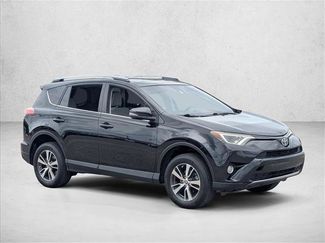 Used 2017 Toyota RAV4 XLE FWD video 3