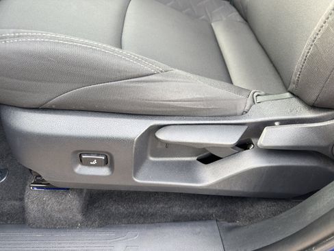 Used 2024 Toyota Tacoma SR5 image 15