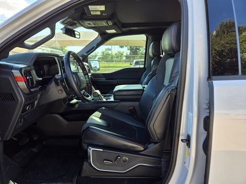 Used 2025 Ford F150 Raptor AWD/4WD image 9