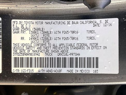 Used 2017 Toyota Tacoma TRD Off-Road image 36