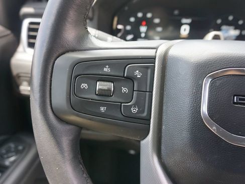 Used 2023 GMC Yukon XL Denali w/ Advanced Technology Package AWD/4WD image 8