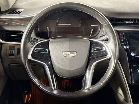 Used 2017 Cadillac XTS Luxury image 13