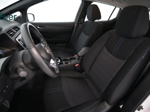 Used 2025 Nissan Leaf SV Plus FWD image 4