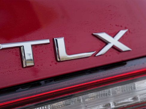 Used 2023 Acura TLX w/ Technology Package image 7