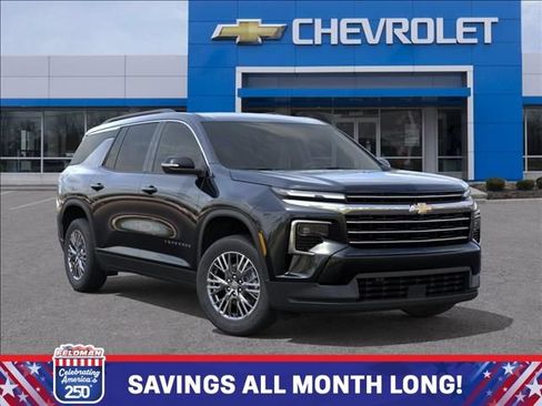 New 2026 Chevrolet Traverse LT w/ Driver Confidence Package AWD/4WD image 7