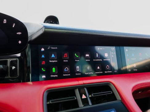 Certified 2020 Porsche Taycan Turbo image 18