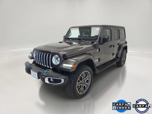 Used 2023 Jeep Wrangler Unlimited Sahara w/ Cold Weather Group AWD/4WD image 1
