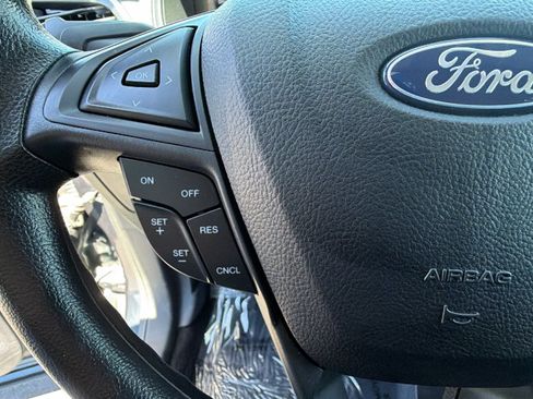 Certified 2022 Ford Edge SE AWD/4WD image 19