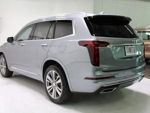 Used 2023 Cadillac XT6 Premium Luxury w/ Platinum Package AWD/4WD image 3
