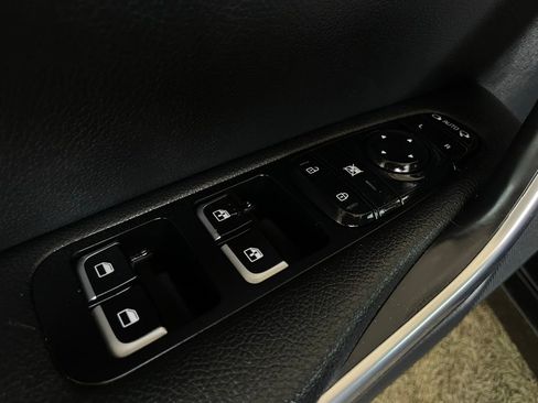 Used 2019 Kia Stinger image 24