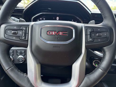 Used 2025 GMC Sierra 1500 SLT w/ SLT Premium Plus Package AWD/4WD image 11