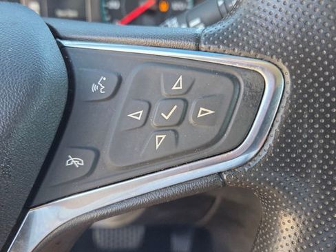 Used 2019 Chevrolet Equinox LS FWD image 24