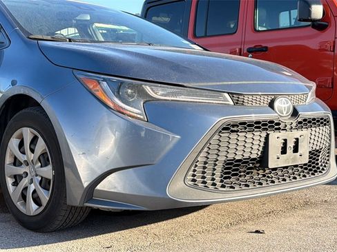 Certified 2022 Toyota Corolla LE image 12