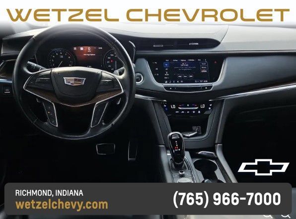 Used 2022 Cadillac XT5 Sportv w/ Platinum Package AWD/4WD image 3