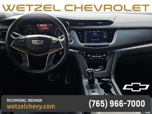 Used 2022 Cadillac XT5 Sportv w/ Platinum Package AWD/4WD image 3