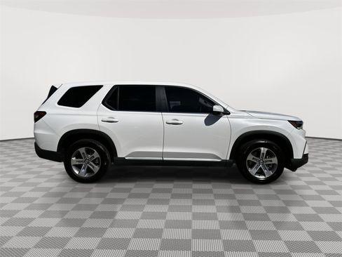 Certified 2025 Honda Pilot EX-L image 5