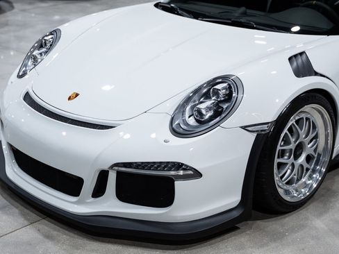 Used 2016 Porsche 911 GT3 RS image 11