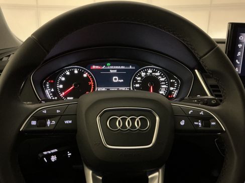 Used 2023 Audi Q5 2.0T Premium w/ Convenience Package AWD/4WD image 23