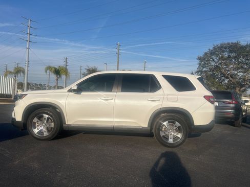 Used 2023 Honda Pilot EX-L image 4