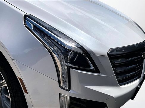 Used 2018 Cadillac XT5 Luxury w/ Driver Awareness Package AWD/4WD image 32