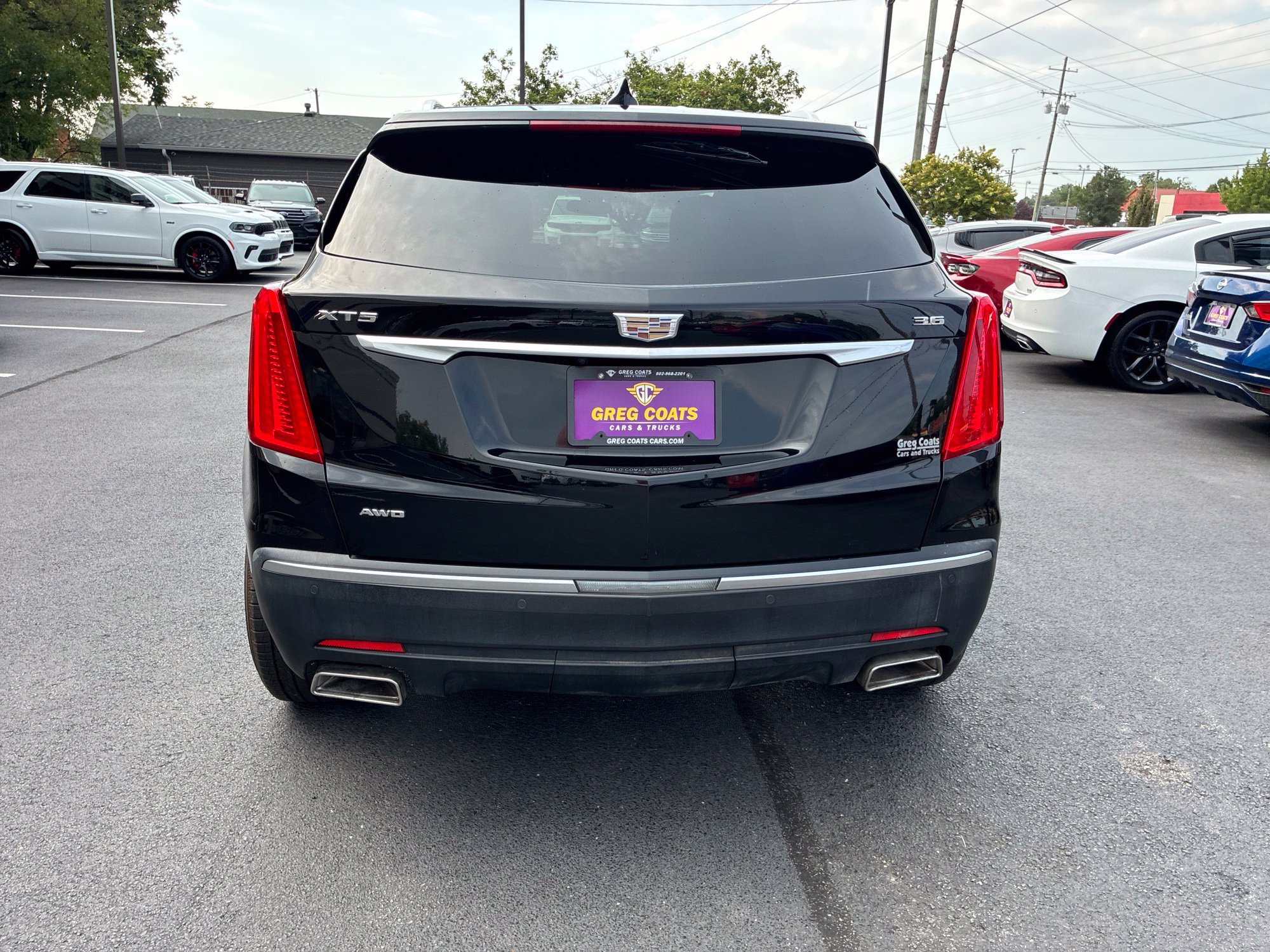 Used 2019 Cadillac XT5 Premium Luxury AWD/4WD image 4