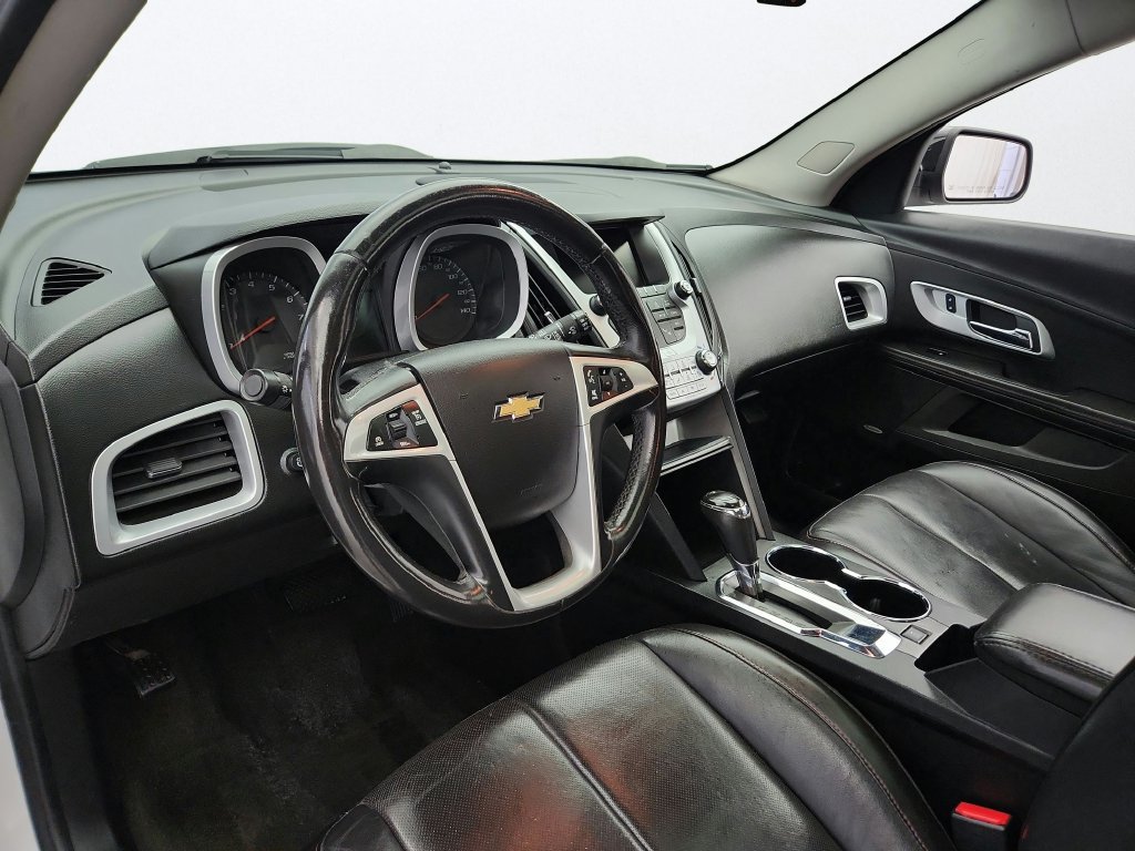 Used 2017 Chevrolet Equinox LT FWD image 10