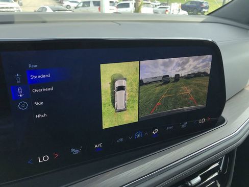 Used 2025 Chevrolet Tahoe LT image 30