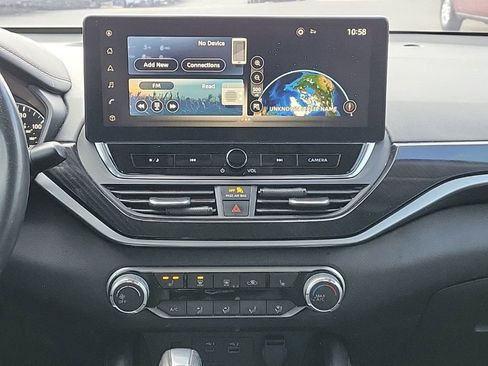 Used 2023 Nissan Altima 2.5 SR w/ SR Premium Package image 21