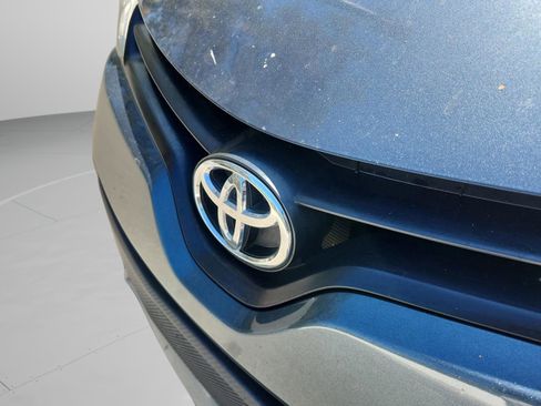 Used 2014 Toyota Corolla LE image 29