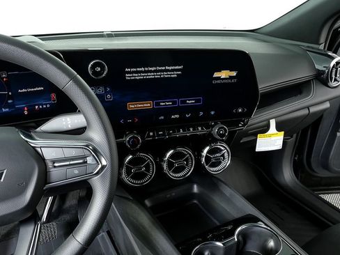 New 2026 Chevrolet Blazer EV LT image 12